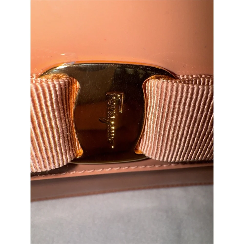 Auth Salvatore Ferragamo Handbag Shoulder Bag Pink Patent Leather